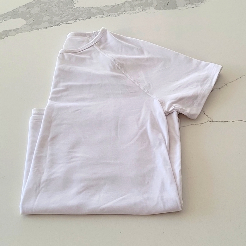 Girls XL White workout tee Avia brand